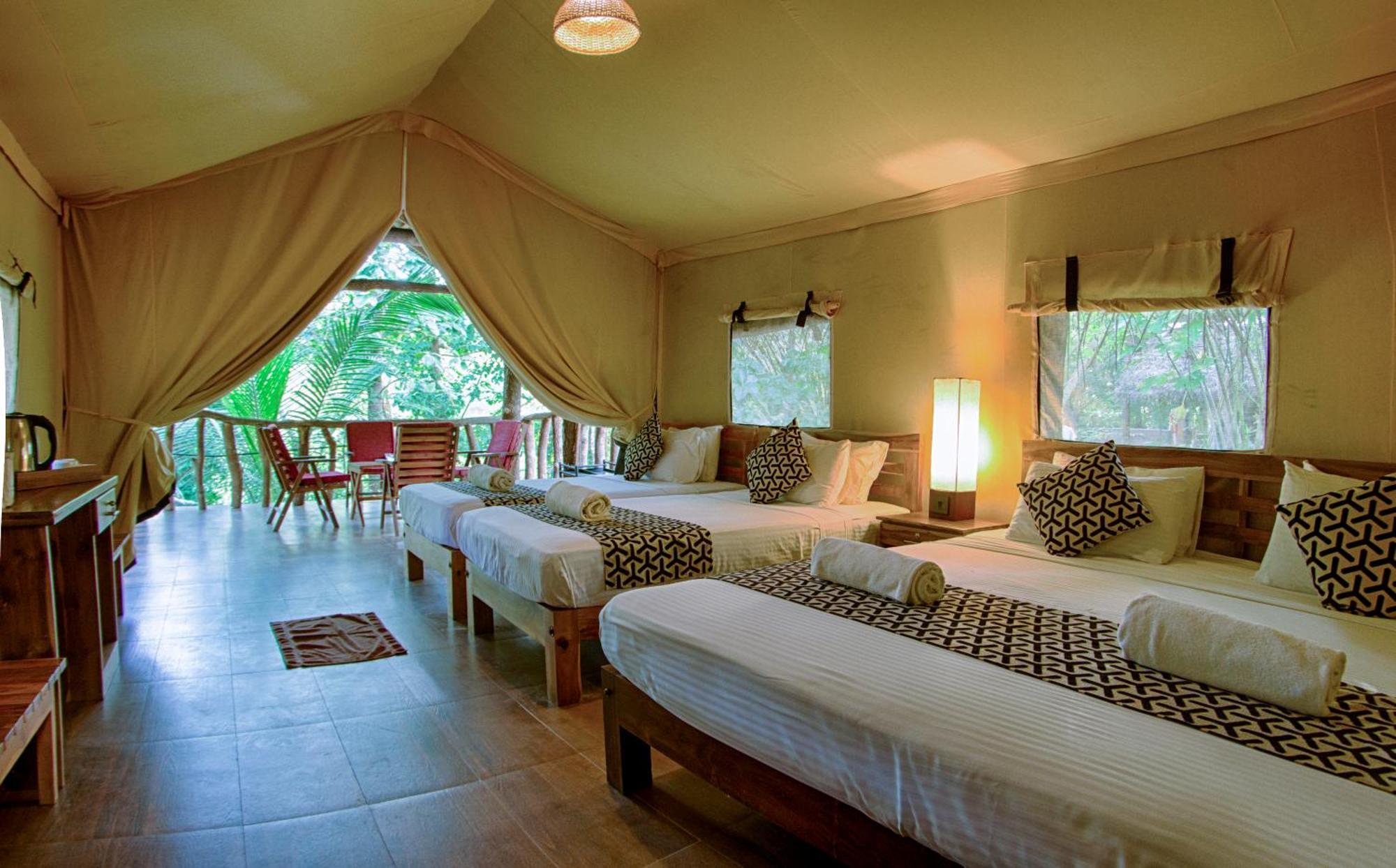 Athgira River Camping - Udawalawe Hotel Bagian luar foto